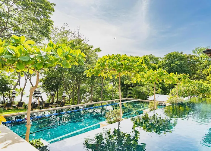 Villa Plaza Carlota 2 At Catalinas